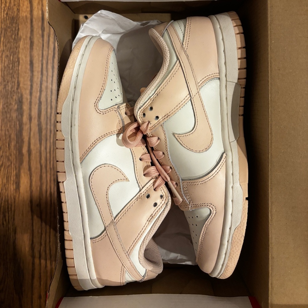 Orange pearl Nike dunks great condition worn once size 6